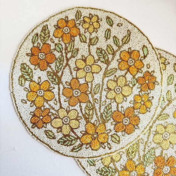 Tahari Home Floral Fully Beaded Round Place Mats Set of 2 - Picture 4 of 9